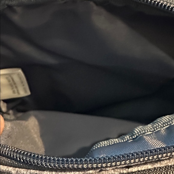 Adidas Gray Crossbody Bag for Men - Picture 6 of 6